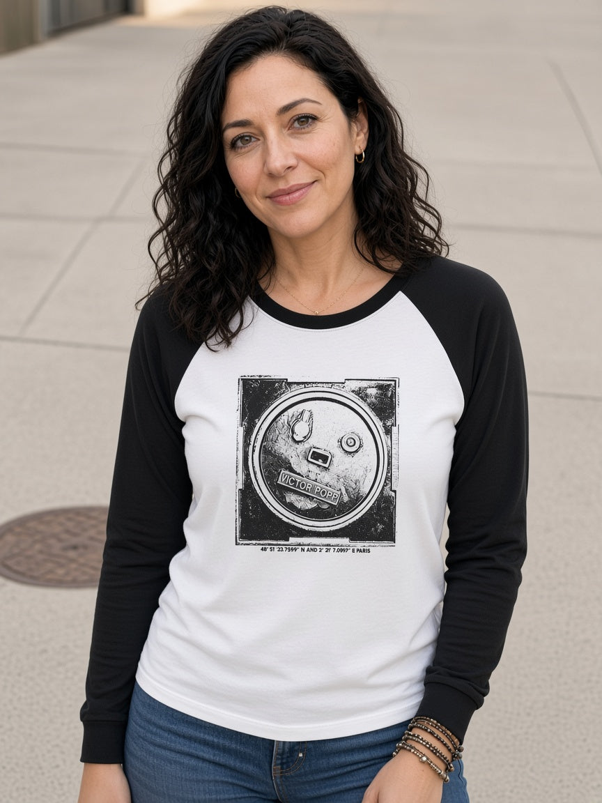 paris-raglan-black-white-woman_mature-front.png